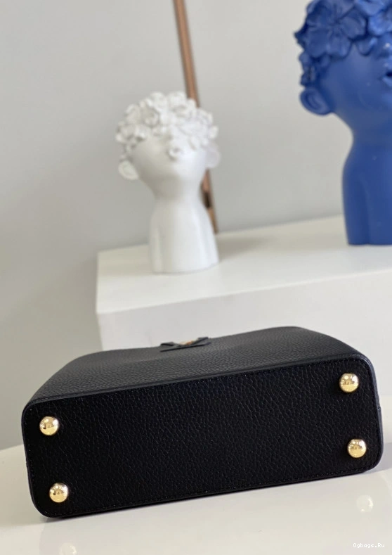 LOUIS VUITTON CAPUCINES BB 0311